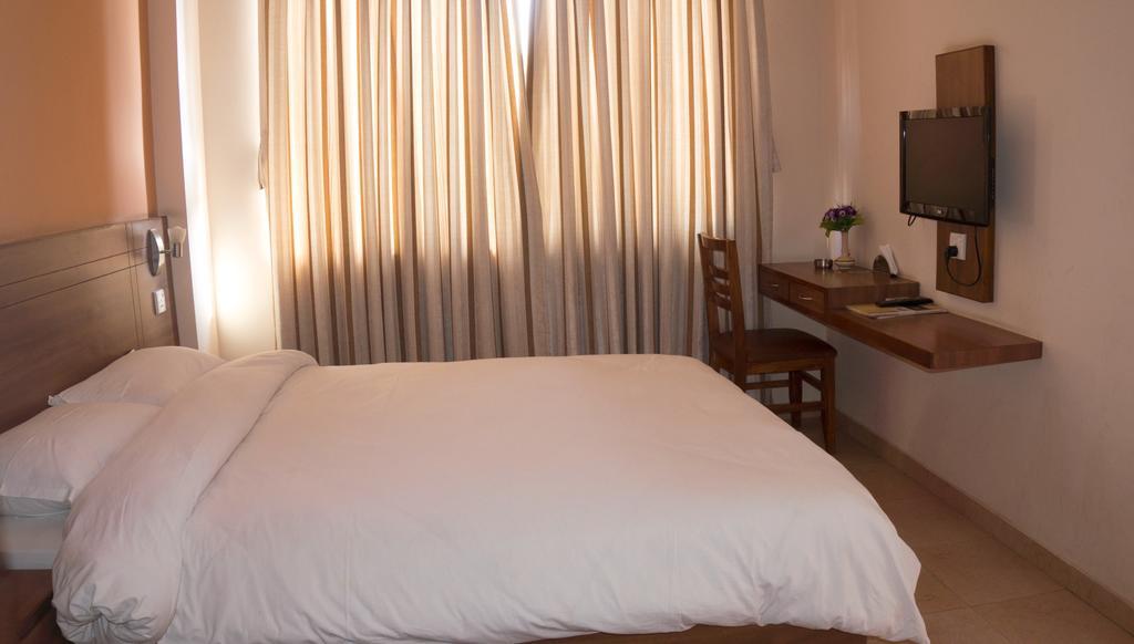 Aryal International Hotel Kathmandu Rum bild