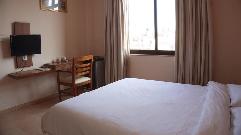 Aryal International Hotel Kathmandu Rum bild