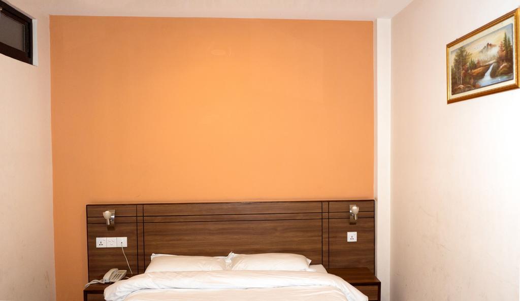 Aryal International Hotel Kathmandu Exteriör bild