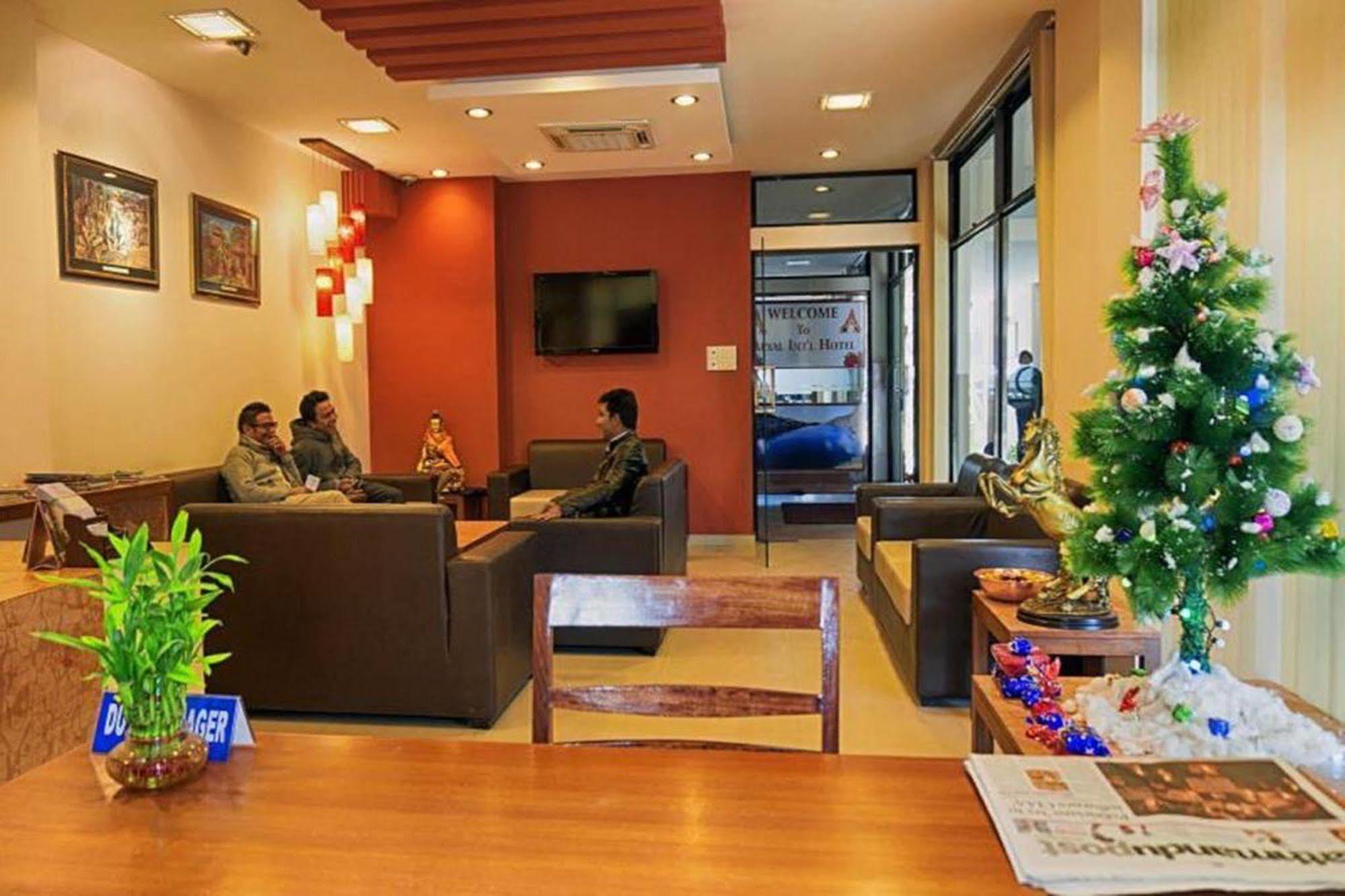 Aryal International Hotel Kathmandu Exteriör bild
