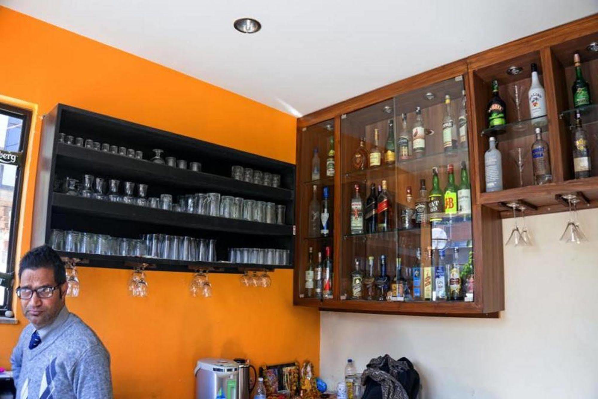 Aryal International Hotel Kathmandu Exteriör bild